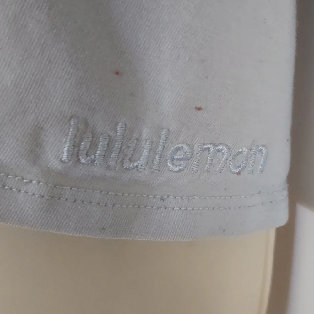 lululemon Light Blue Speckled 3/4 Sleeve Tee - Picture 4 of 8